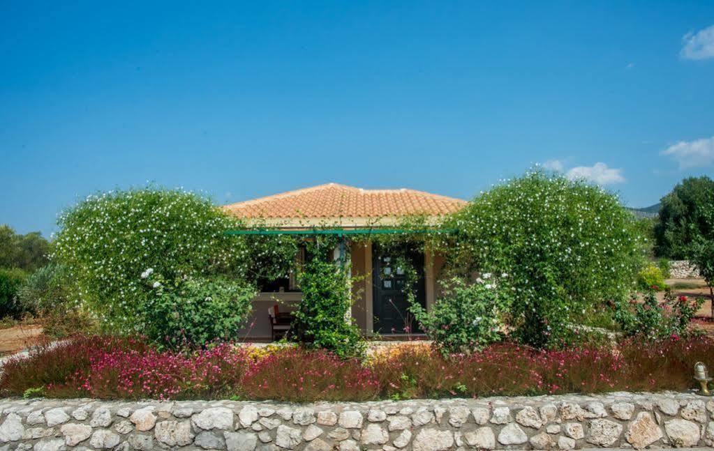 Korallis Villas Livathos  Extérieur photo