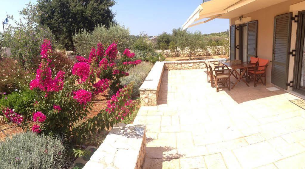 Korallis Villas Livathos  Extérieur photo